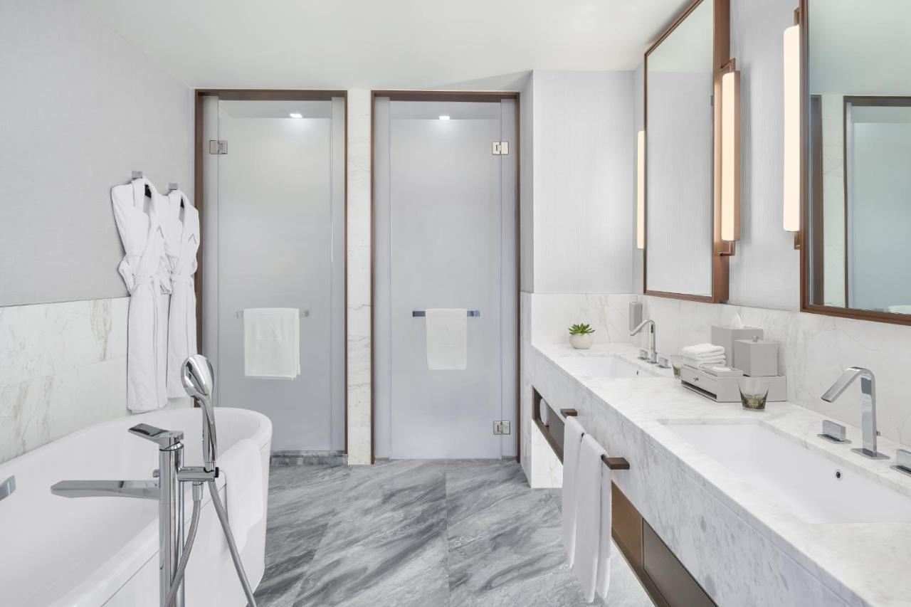 Address Creek Harbour Hotel Dubai Luaran gambar Bathroom