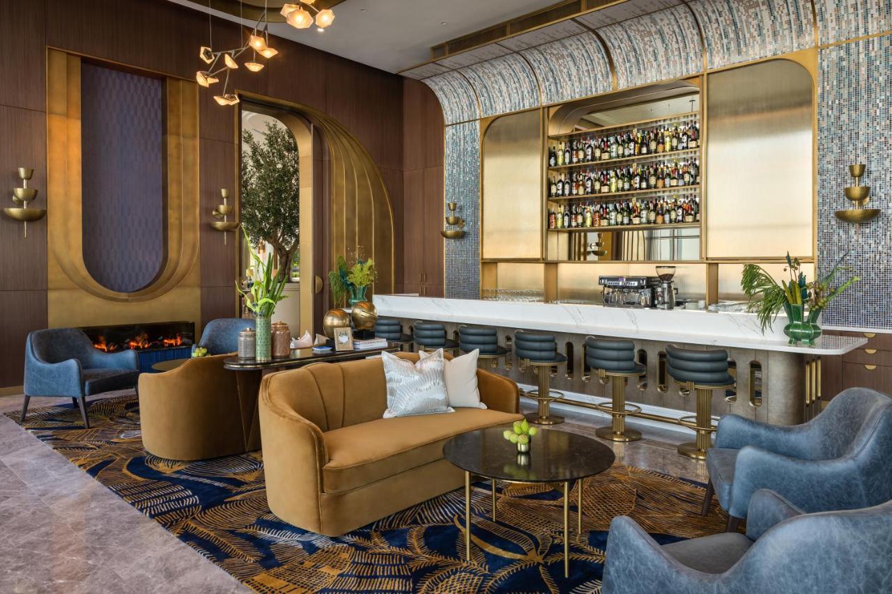 Address Creek Harbour Hotel Dubai Luaran gambar The Bar at The St. Regis