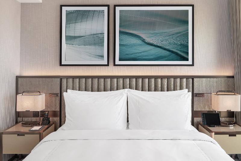 Address Creek Harbour Hotel Dubai Luaran gambar Artwork by Mark Rothko
